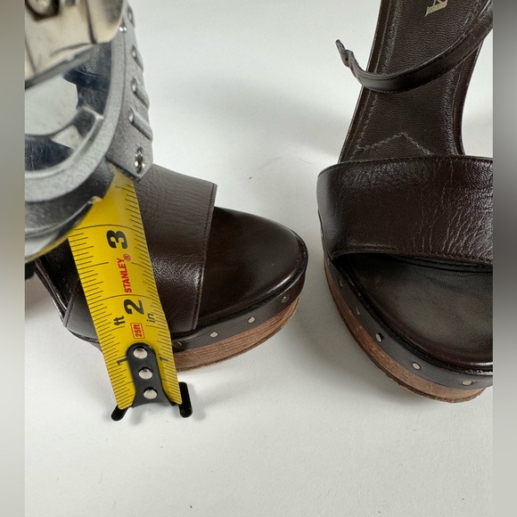 Prada platform sandals, beautiful brown color, authentic w/ 2 Prada dust bags - Picture 8 of 13